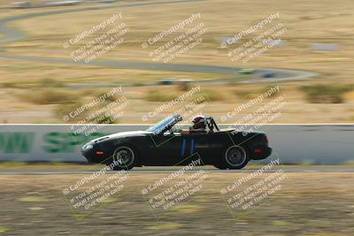 media/May-31-2025-CalClub SCCA (Sat) [[2c1a04e1ee]]/Qualifying/Group 1/Turn 4/